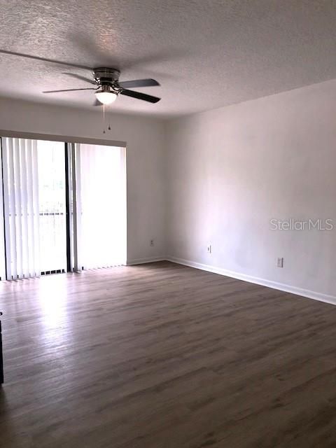 For Rent: $1,600 (2 beds, 2 baths, 975 Square Feet)