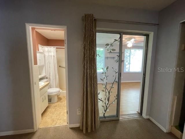 Active With Contract: $1,400 (2 beds, 2 baths, 1100 Square Feet)