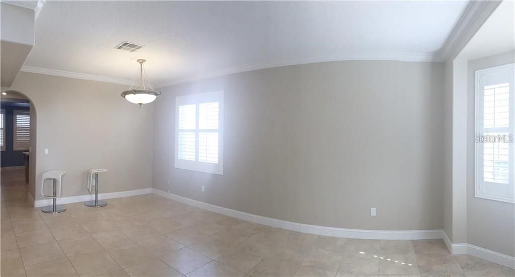 Active With Contract: $3,200 (5 beds, 3 baths, 2910 Square Feet)