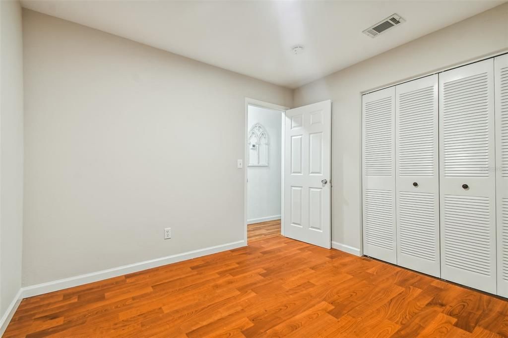 Active With Contract: $2,995 (3 beds, 2 baths, 1343 Square Feet)