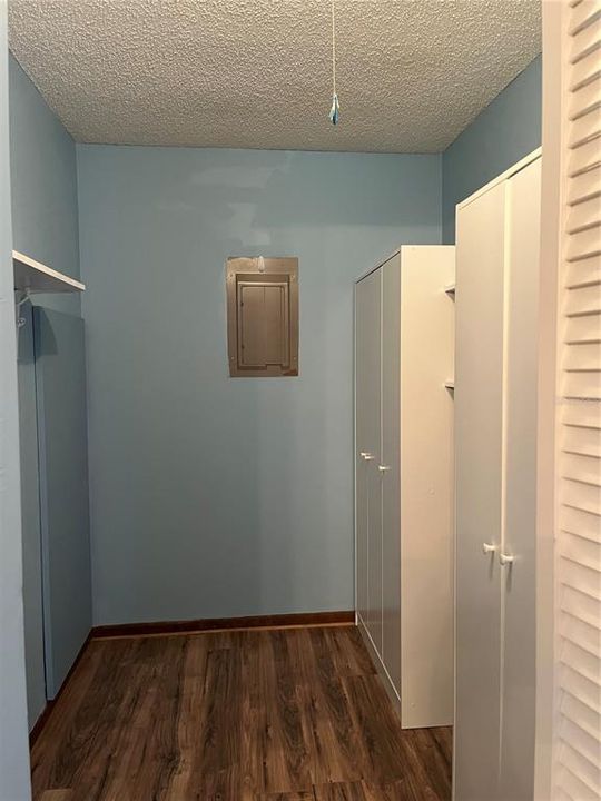 Primary BR Walk-in Closet