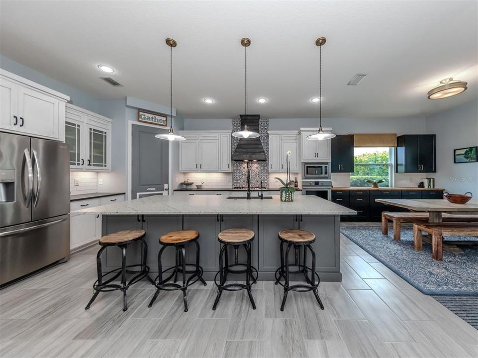 Active With Contract: $1,295,000 (4 beds, 4 baths, 3326 Square Feet)