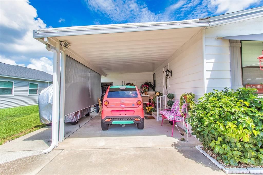 carport w/sunshades