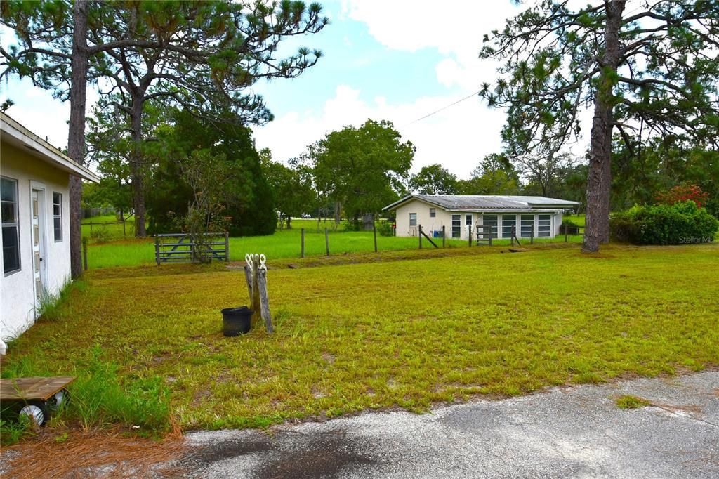 For Sale: $414,000 (2 beds, 2 baths, 838 Square Feet)