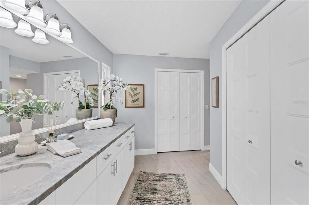 Active With Contract: $879,000 (4 beds, 2 baths, 2594 Square Feet)