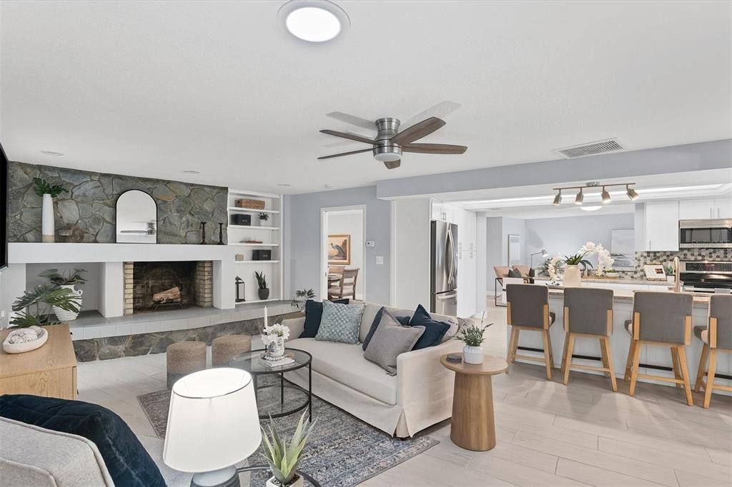 Active With Contract: $879,000 (4 beds, 2 baths, 2594 Square Feet)