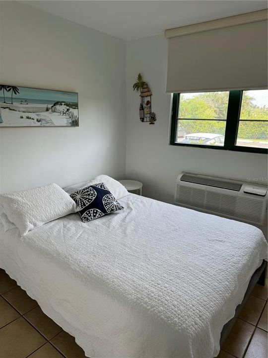 出租: $1,900 (3 贝兹, 2 浴室, 1168 平方英尺)