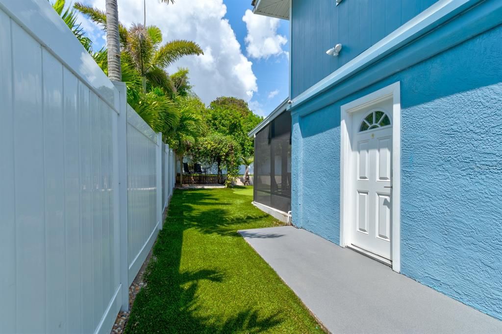 Private Entrance to Apartment