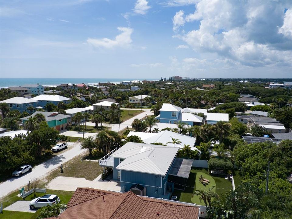 Active With Contract: $1,049,000 (4 beds, 3 baths, 2172 Square Feet)