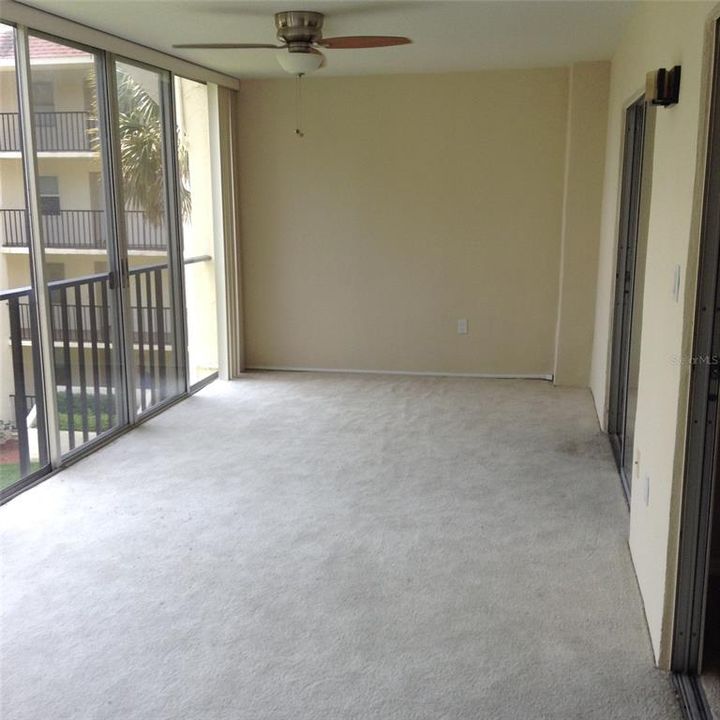 For Rent: $1,850 (2 beds, 2 baths, 970 Square Feet)