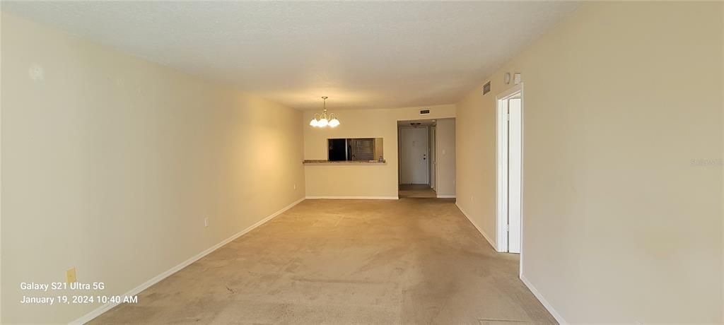 For Rent: $1,850 (2 beds, 2 baths, 970 Square Feet)