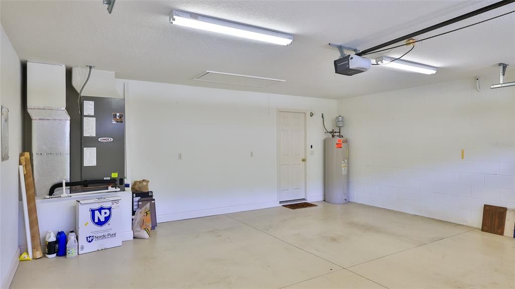 Garage w/Attic Storage