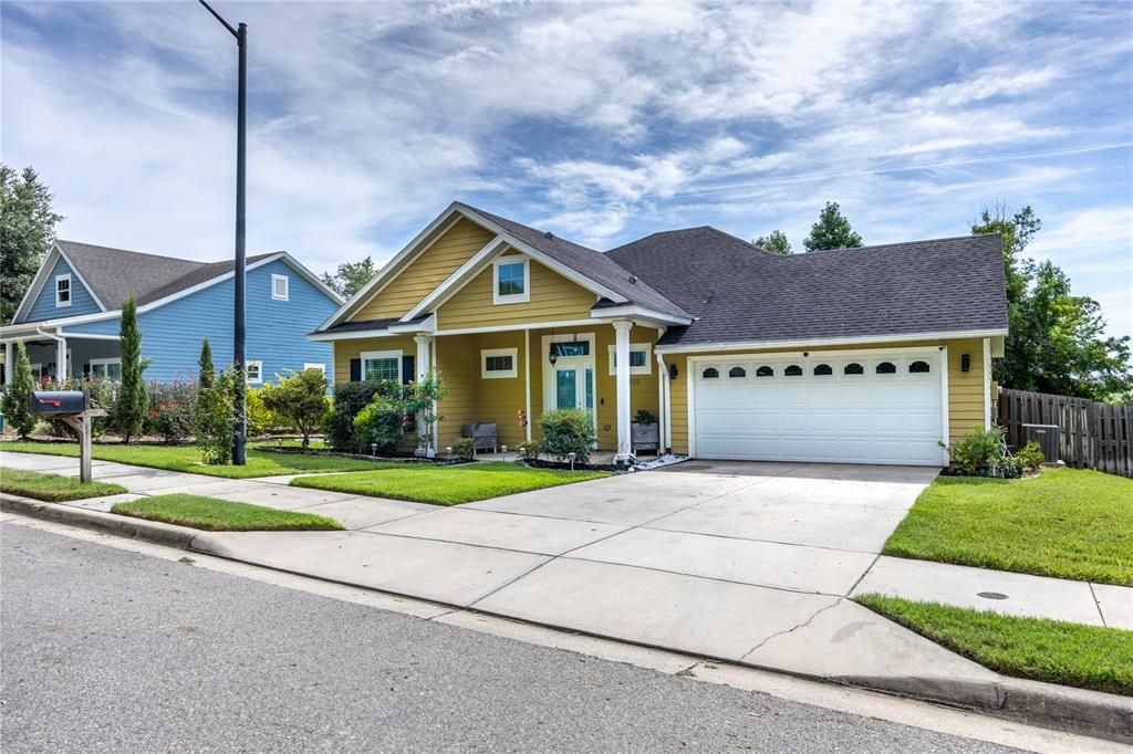 For Sale: $365,000 (3 beds, 2 baths, 1534 Square Feet)