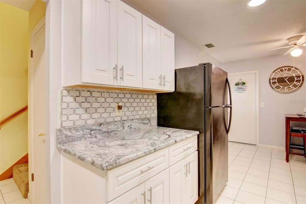 For Sale: $379,500 (2 beds, 2 baths, 1659 Square Feet)