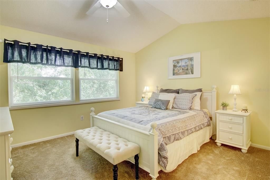 For Sale: $379,500 (2 beds, 2 baths, 1659 Square Feet)