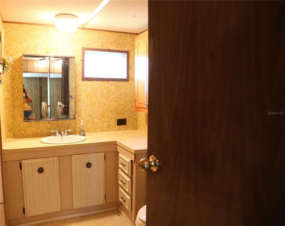 For Sale: $135,000 (2 beds, 1 baths, 1068 Square Feet)