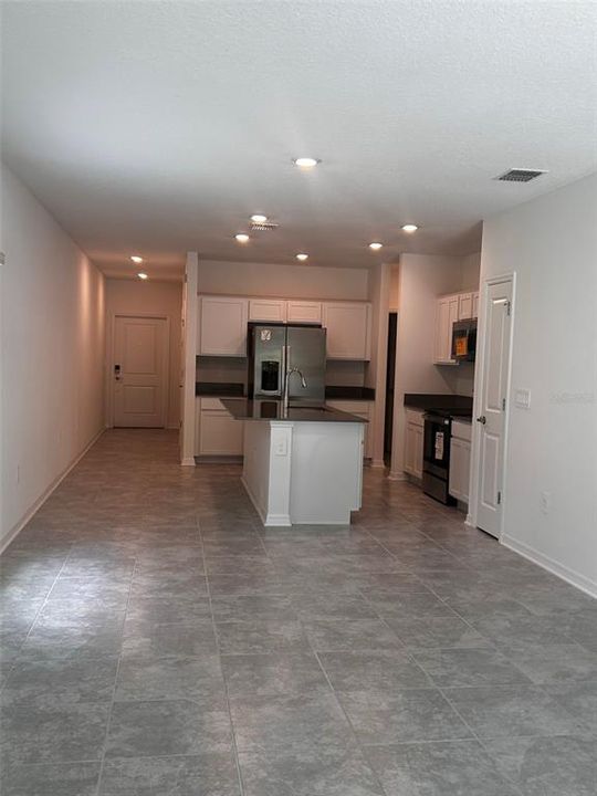 Active With Contract: $2,200 (3 beds, 2 baths, 1444 Square Feet)