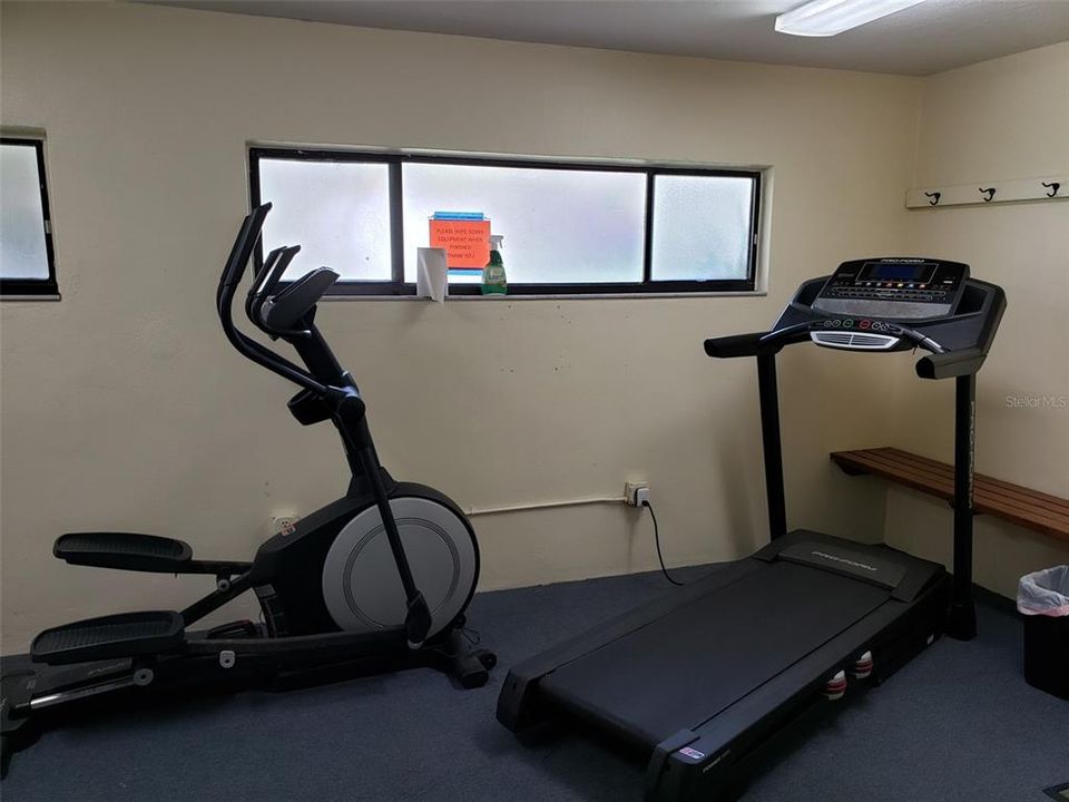 Activo con contrato: $1,200 (2 camas, 2 baños, 912 Pies cuadrados)