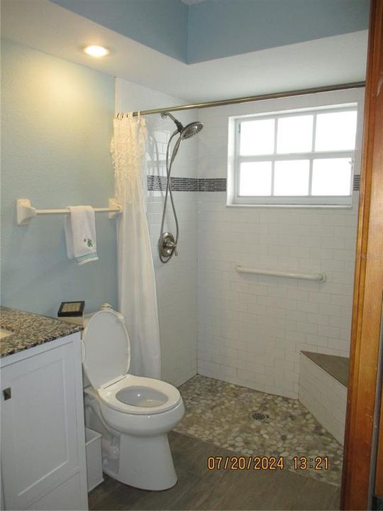 walk in shower in primary bathroom