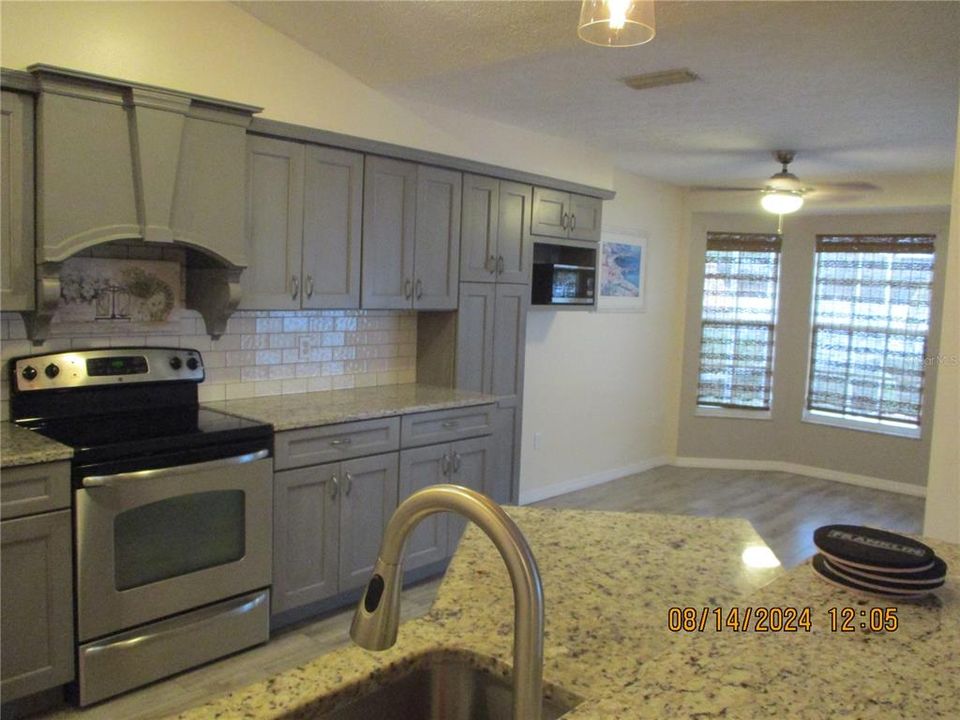 For Rent: $2,200 (2 beds, 2 baths, 1608 Square Feet)