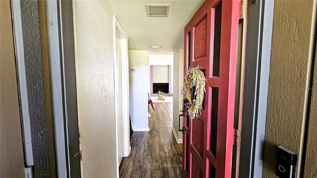 For Sale: $217,500 (2 beds, 1 baths, 1344 Square Feet)