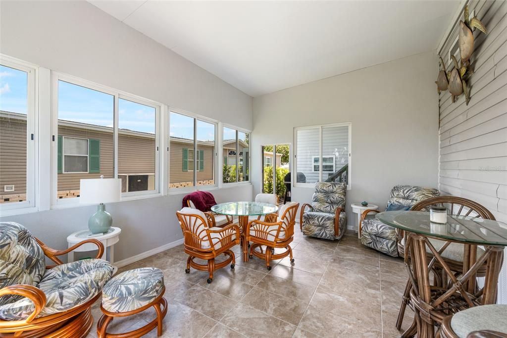 Active With Contract: $305,000 (4 beds, 2 baths, 2280 Square Feet)