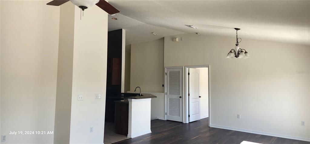 For Rent: $1,750 (2 beds, 2 baths, 1176 Square Feet)