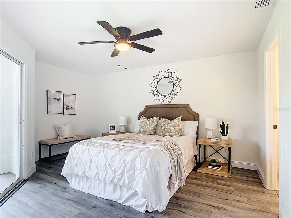 Active With Contract: $314,900 (3 beds, 2 baths, 1335 Square Feet)