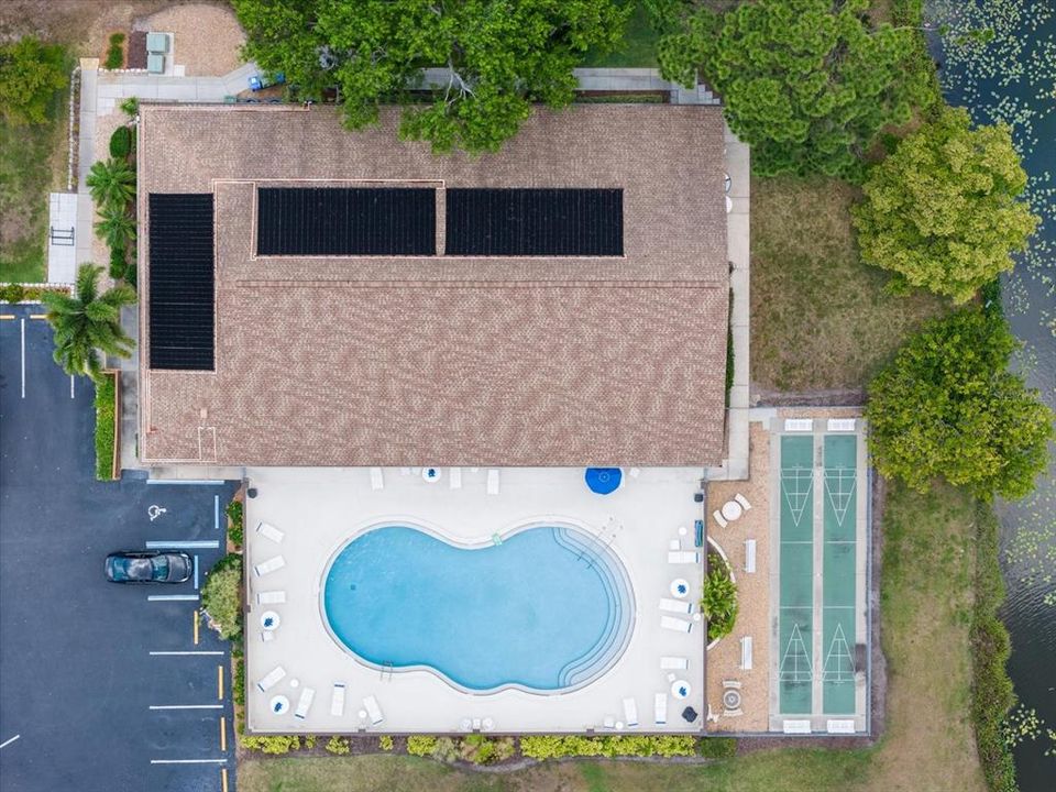 合同活跃: $158,900 (2 贝兹, 2 浴室, 1044 平方英尺)