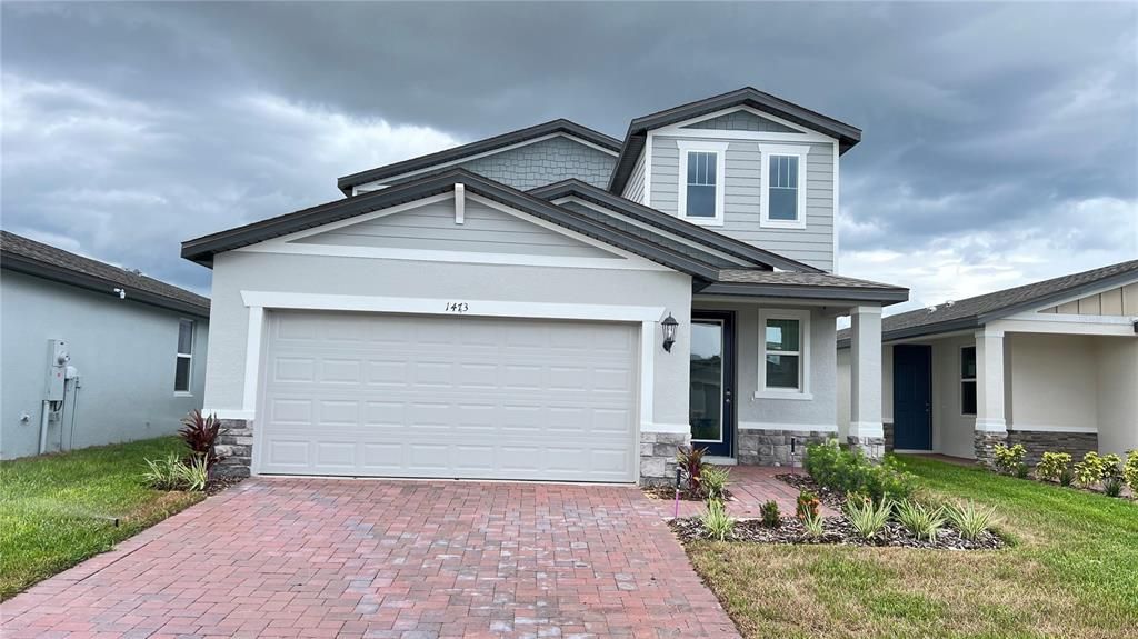 Active With Contract: $2,100 (4 beds, 2 baths, 2186 Square Feet)