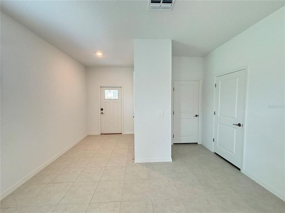 For Rent: $1,700 (2 beds, 2 baths, 1554 Square Feet)