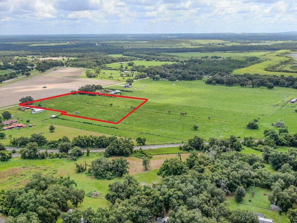 На продажу: $325,000 (6.38 acres)