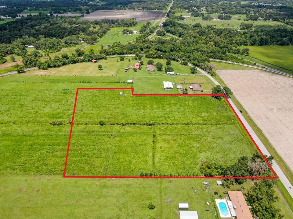 На продажу: $325,000 (6.38 acres)