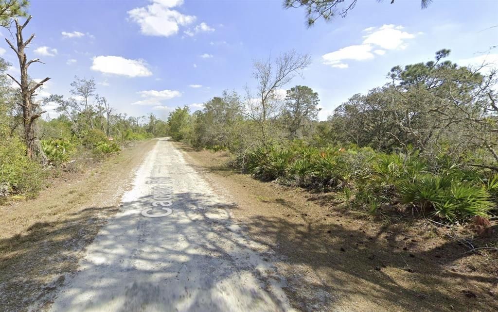 En Venta: $22,900 (0.49 acres)