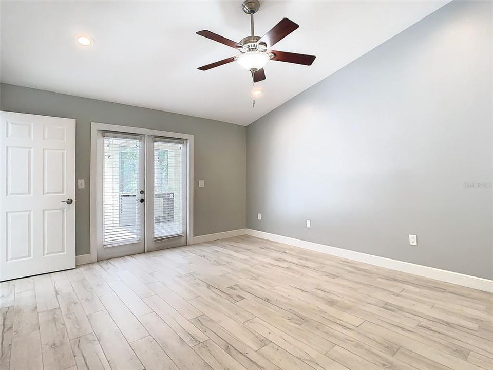 Active With Contract: $699,900 (3 beds, 2 baths, 2316 Square Feet)