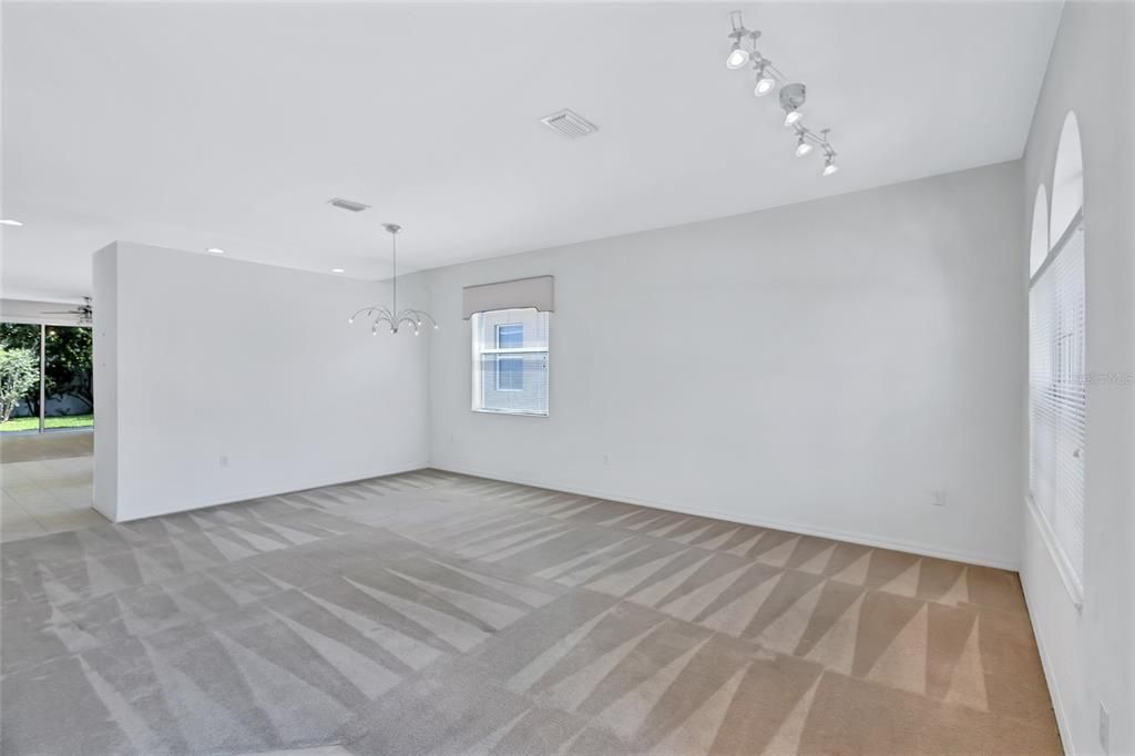 Active With Contract: $350,000 (3 beds, 2 baths, 2035 Square Feet)