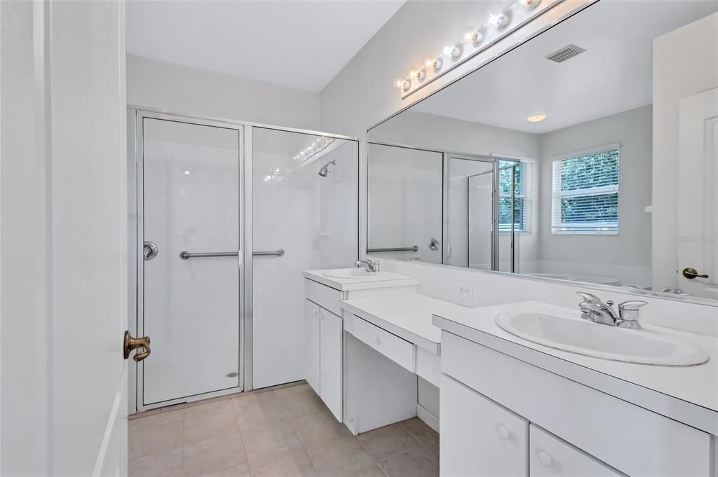 Active With Contract: $350,000 (3 beds, 2 baths, 2035 Square Feet)