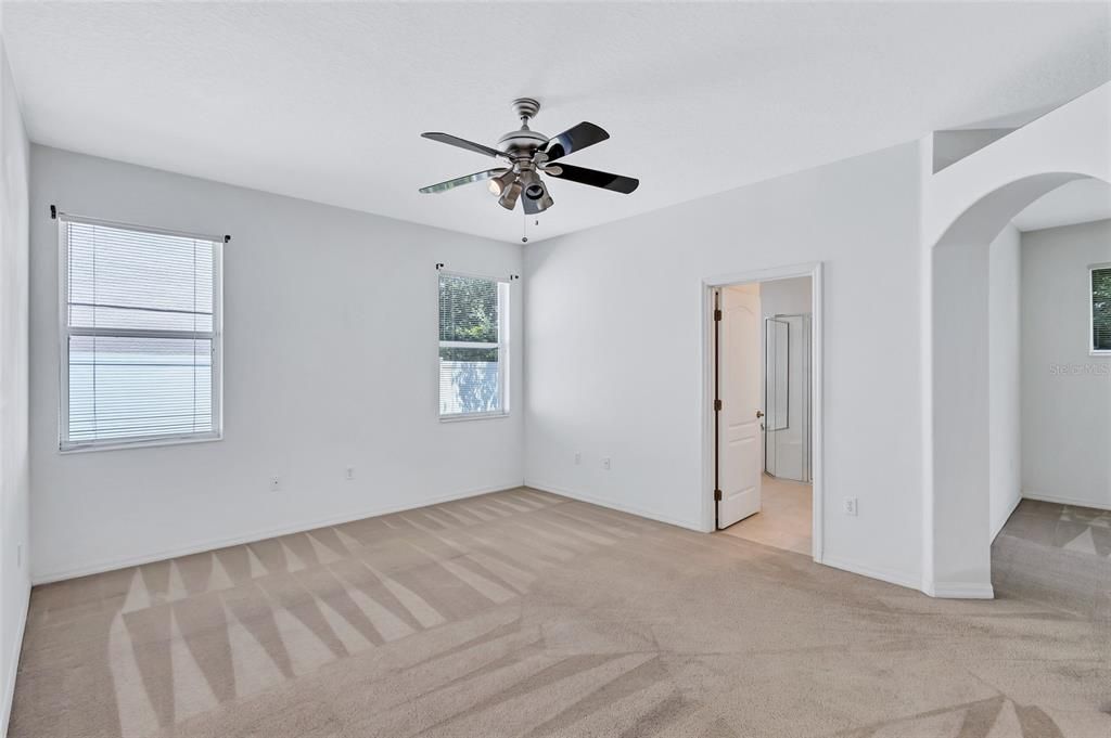 Active With Contract: $350,000 (3 beds, 2 baths, 2035 Square Feet)