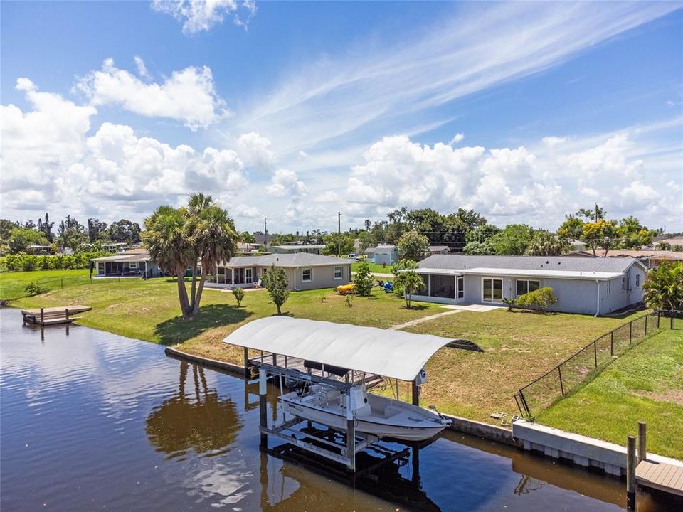 For Sale: $450,000 (3 beds, 2 baths, 1360 Square Feet)