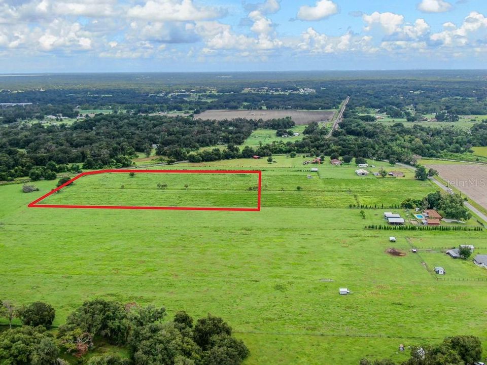 На продажу: $375,000 (7.81 acres)