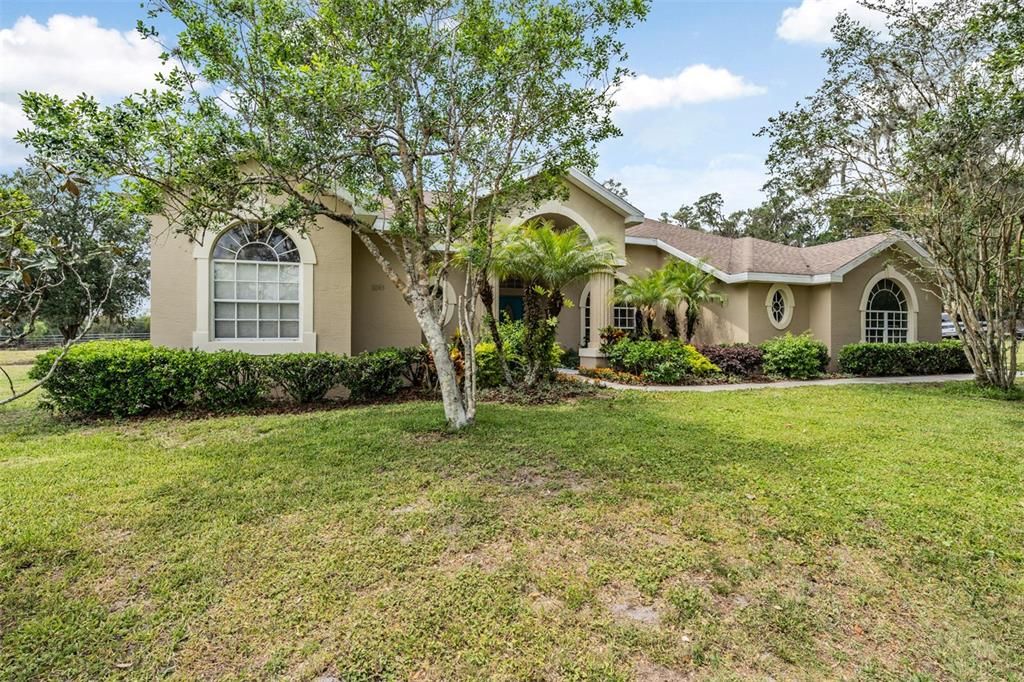 For Sale: $999,990 (3 beds, 2 baths, 3042 Square Feet)