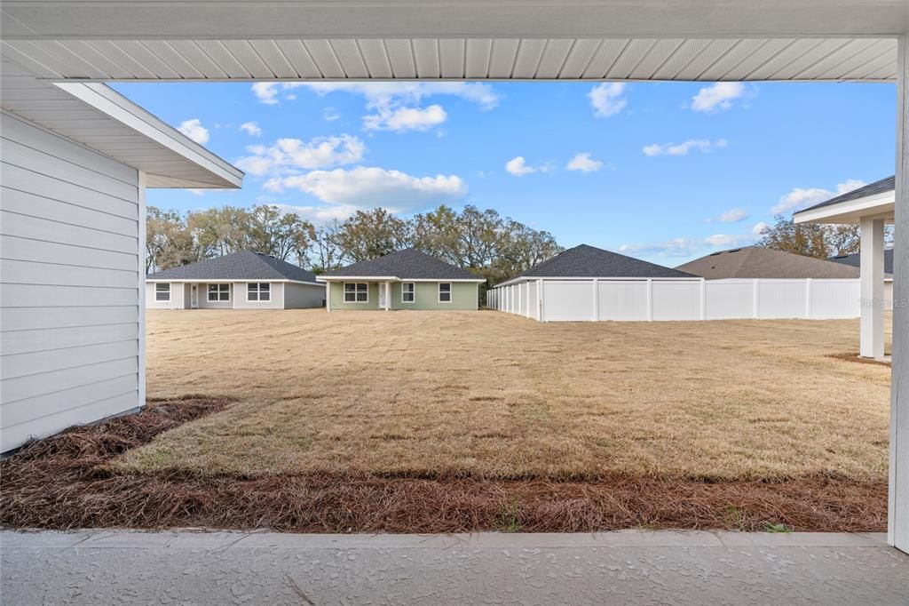 Active With Contract: $301,150 (3 beds, 2 baths, 1368 Square Feet)