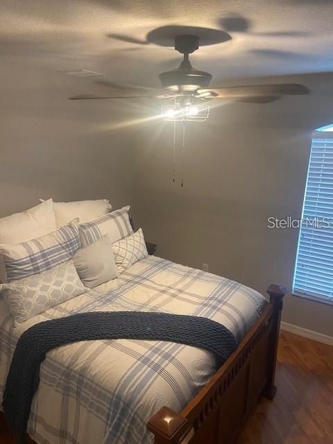 For Rent: $2,650 (4 beds, 2 baths, 2402 Square Feet)