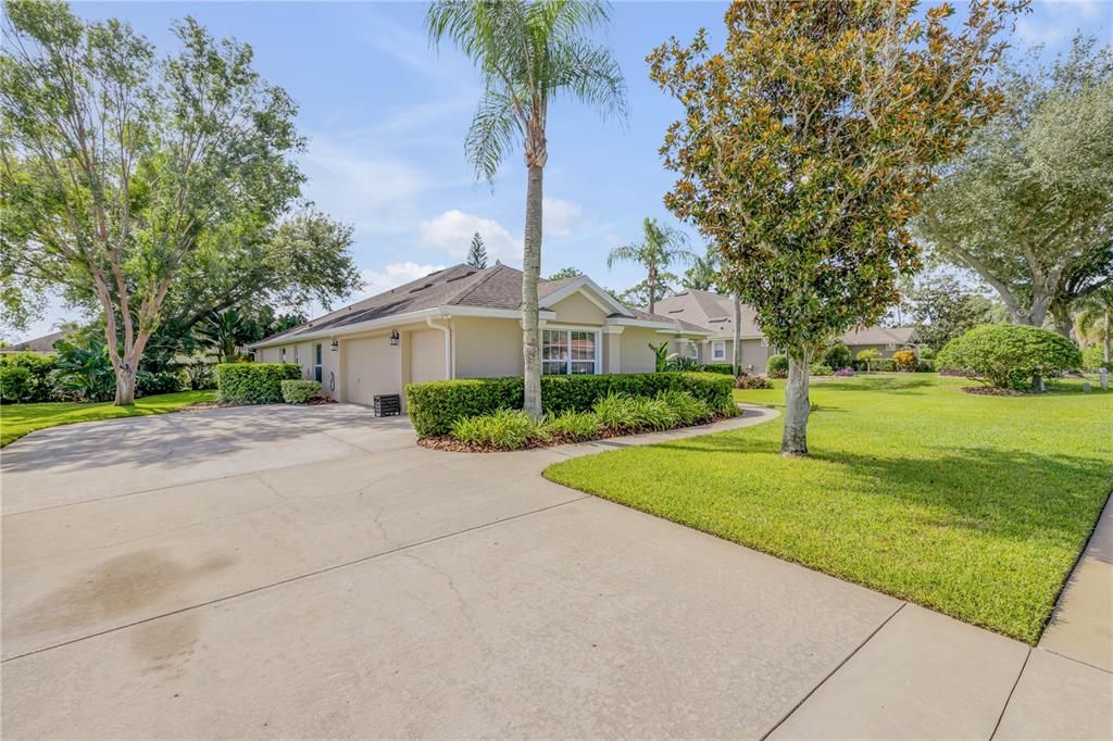 Active With Contract: $615,000 (4 beds, 2 baths, 2506 Square Feet)