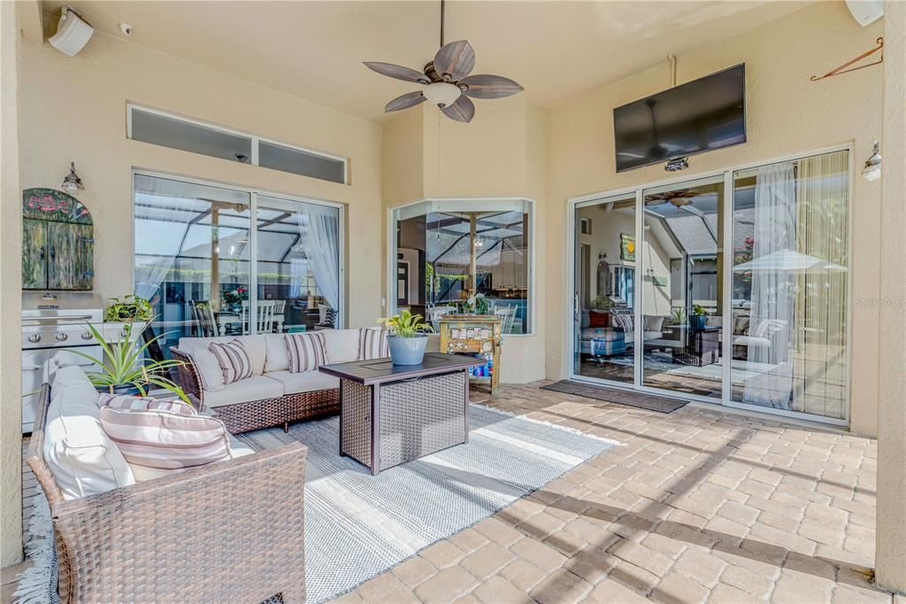 Active With Contract: $615,000 (4 beds, 2 baths, 2506 Square Feet)