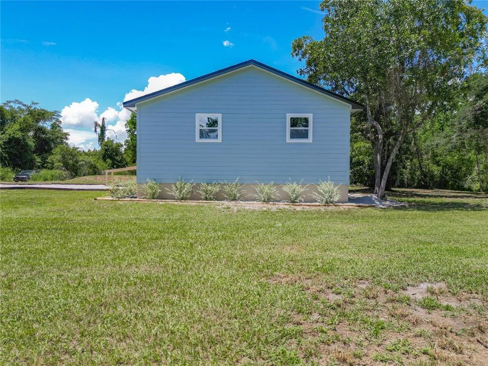 Active With Contract: $285,000 (4 beds, 2 baths, 1432 Square Feet)