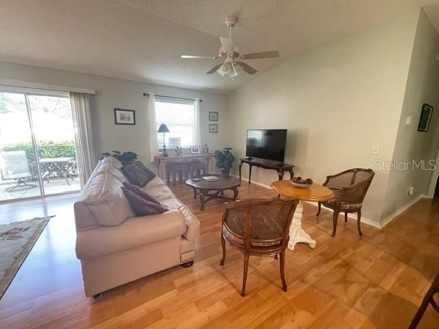 For Rent: $2,200 (2 beds, 2 baths, 1156 Square Feet)