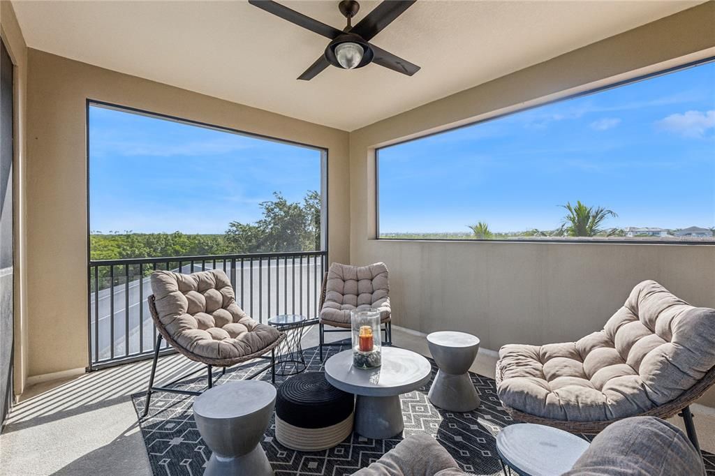 For Sale: $1,799,900 (3 beds, 2 baths, 2807 Square Feet)