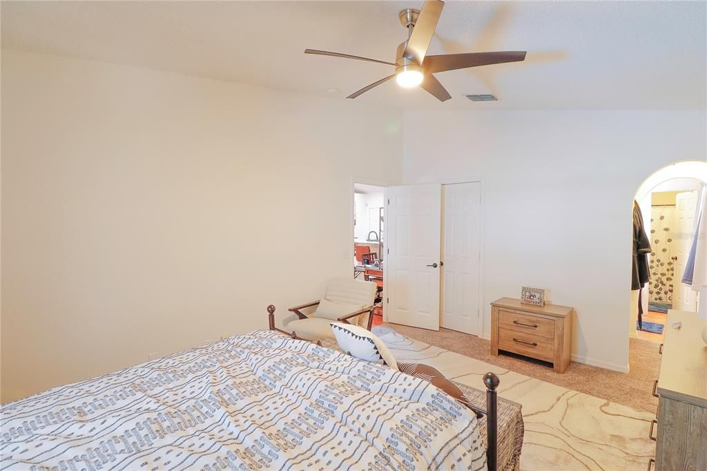 Active With Contract: $399,000 (3 beds, 2 baths, 1424 Square Feet)