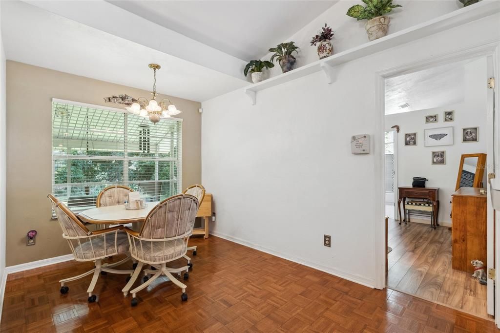 Active With Contract: $279,000 (3 beds, 2 baths, 1249 Square Feet)